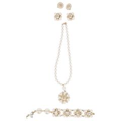 Chanel 4-pcs Jewelry Set - pearls/crystals/gold