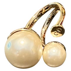 Christian Dior Ultradior Faux Pearl Ring