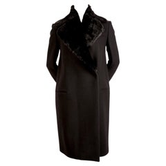 CELINE by Phoebe Philo manteau crombie en laine noire avec col lapin amovible