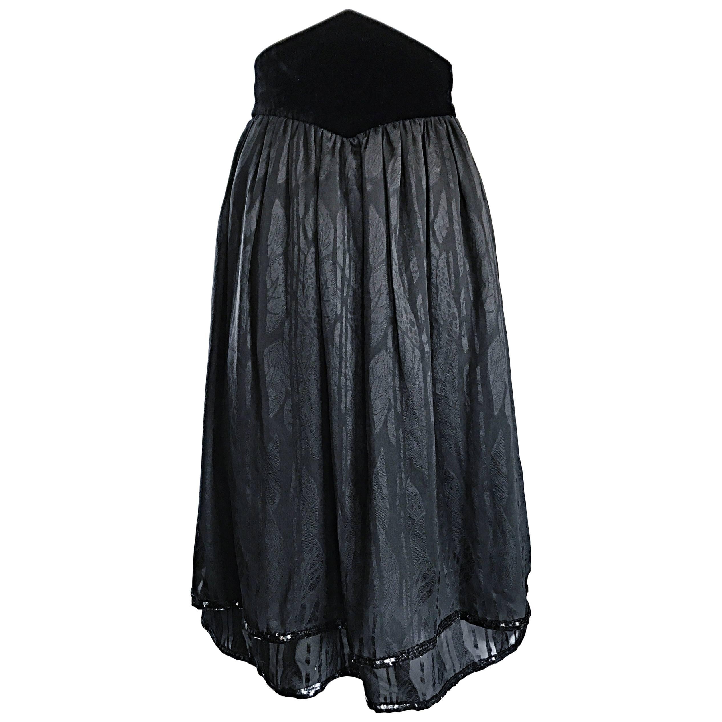 Valentino Beautiful Vintage Black Silk Chiffon ' Leaf ' Motif Sequin Skirt 