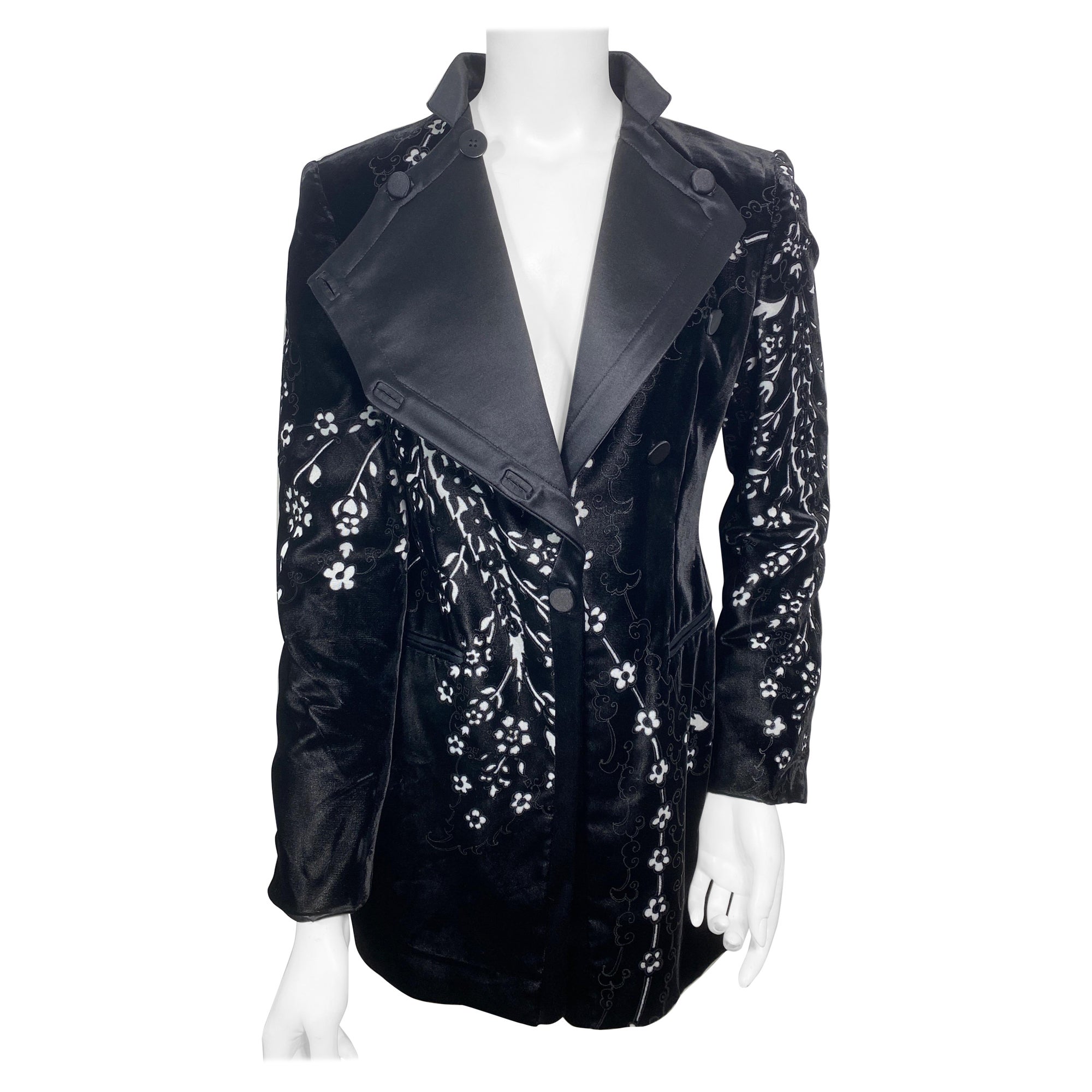 Giorgio Armani Black Velvet Cutout Jacket-size 38 For Sale