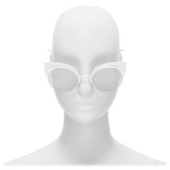 FENDI 0177S Sonnenbrille mit grauem Metalllogo und grauem Farbverlauf für Katzenaugen