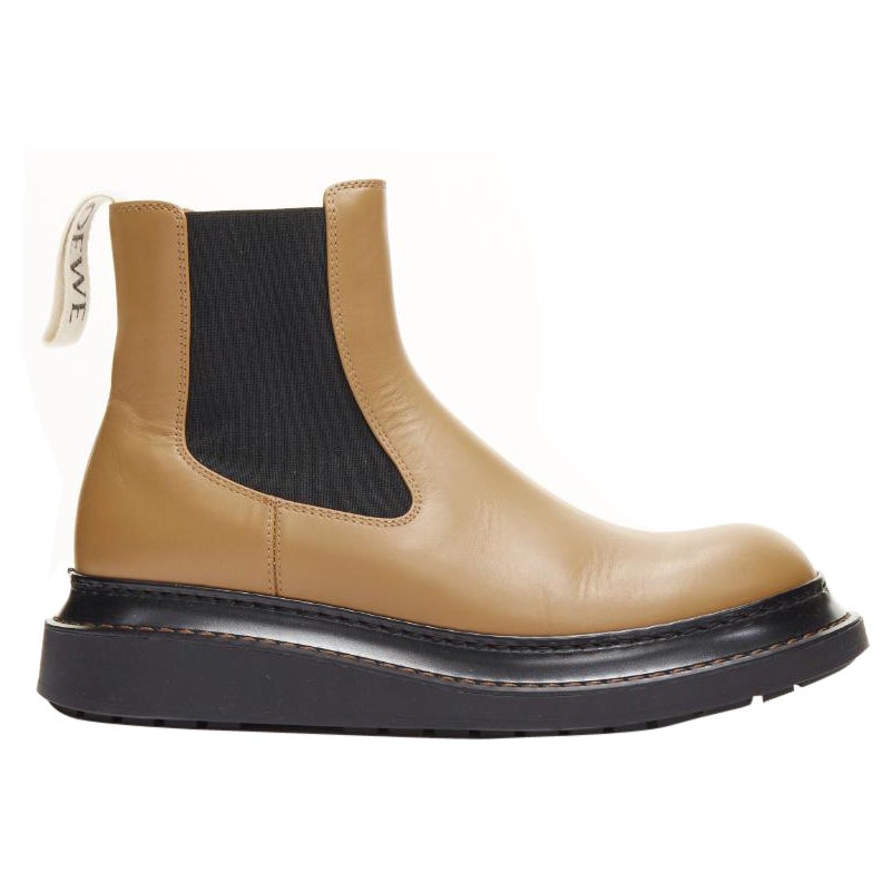 LOEWE Chelsea beige cuir de vachette logo strap desert ankle boots EU37 en vente