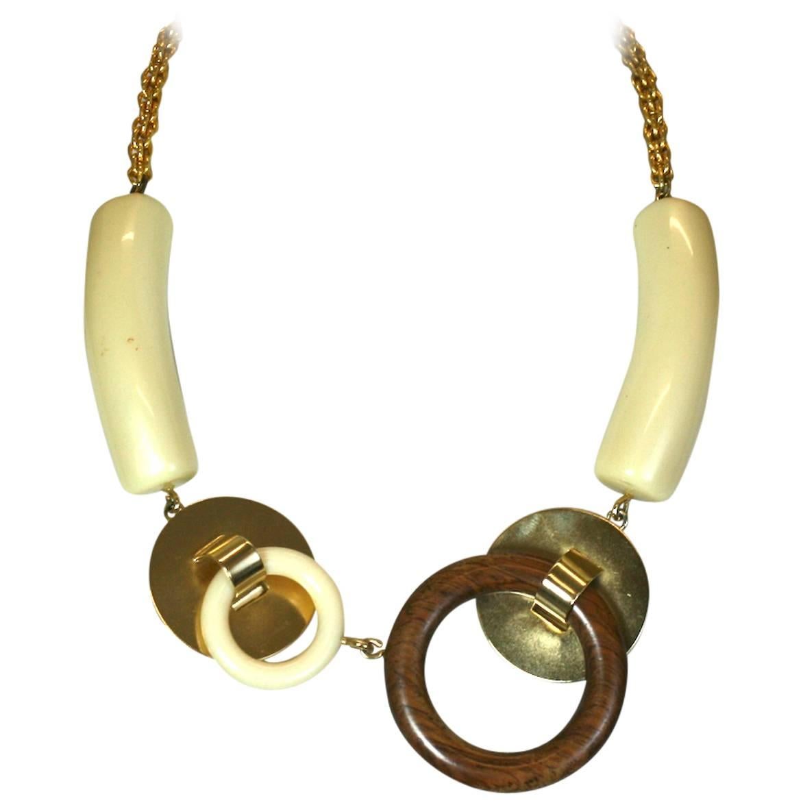 Collier moderniste français en vente