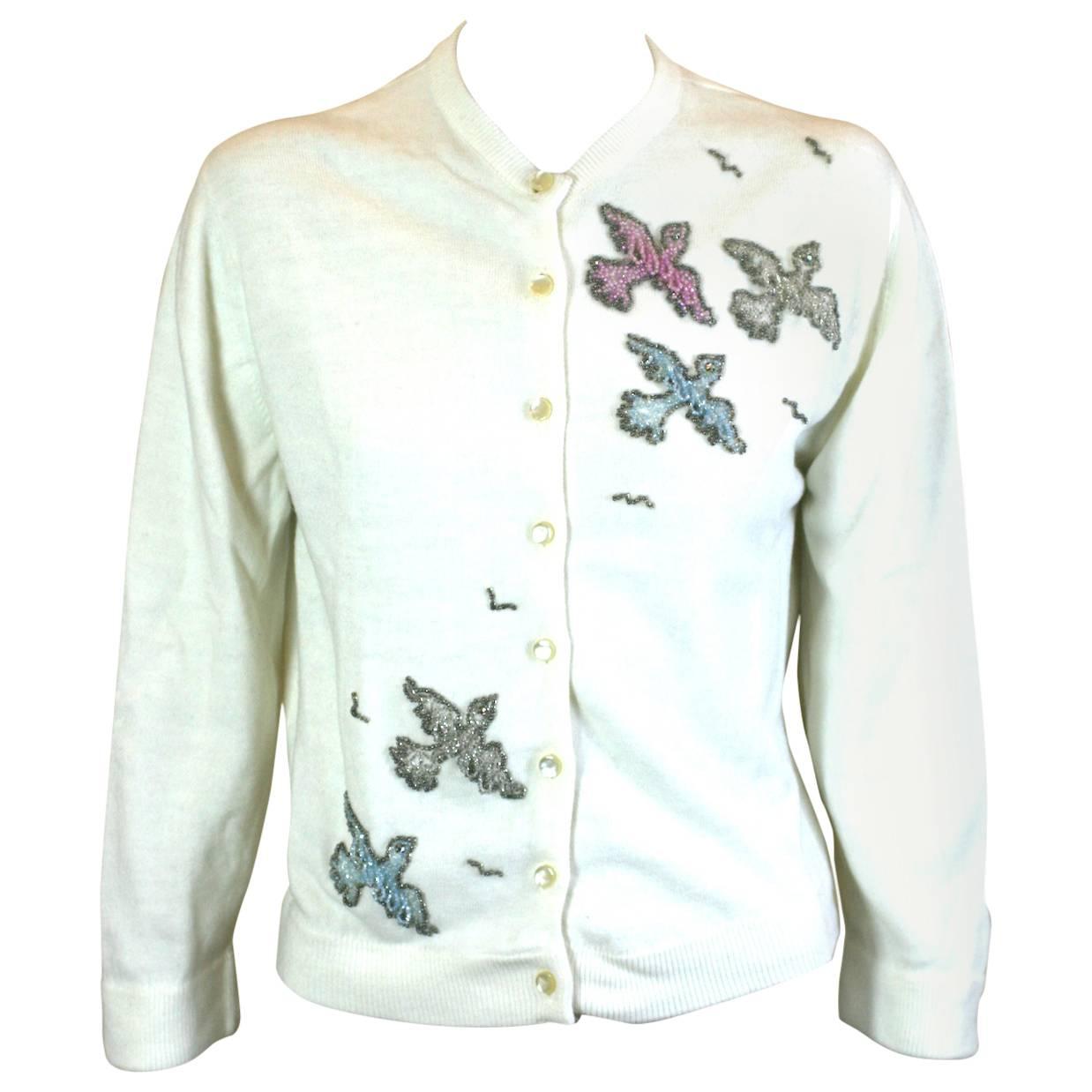 Cardigan en perles d'oiseaux en vente