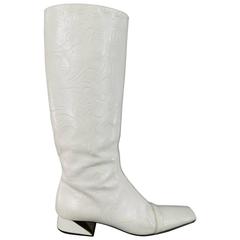FENDI Size 8 White FLoral Embossed Leather Pull On Go Go Calf Boots