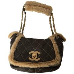 Seltene und schicke Chanel Brown gesteppt Wildleder und Shearling Klappe Tasche