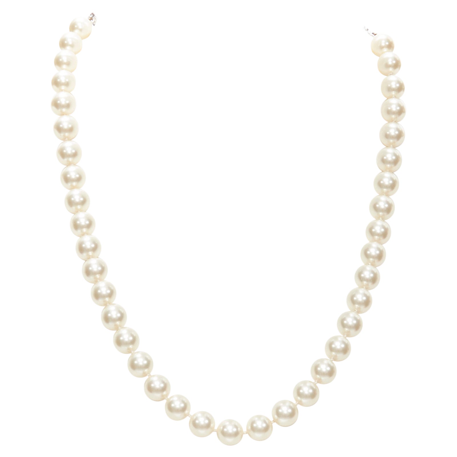 FURLA white faux pearl silver tone chain classy short necklace ring set For Sale