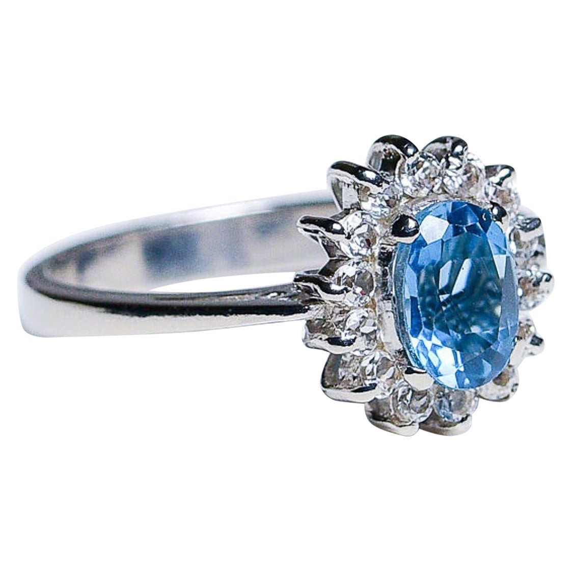Women's 1ct Oval Blue Topaz Platinum Silver Ring  For Sale