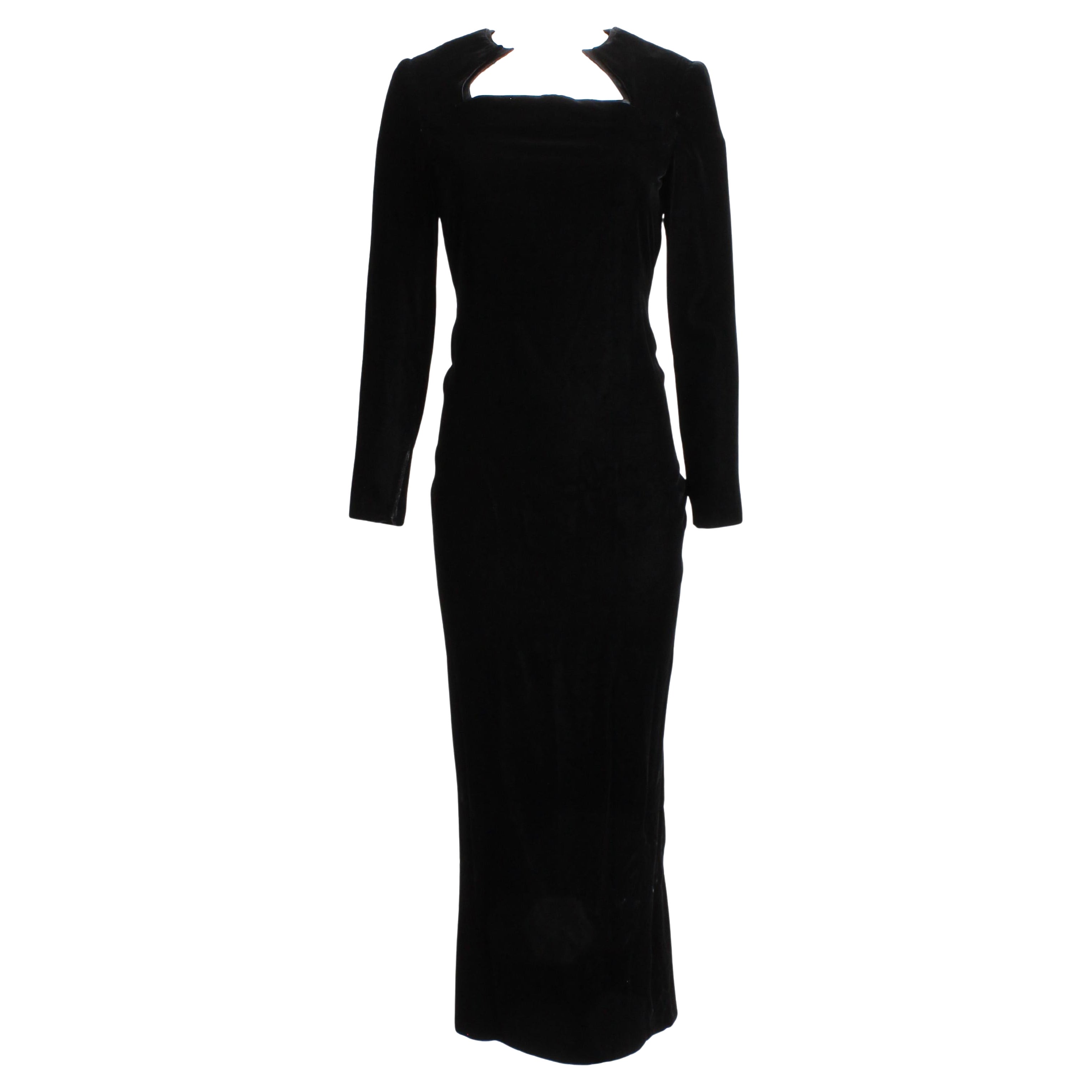 Galanos Evening Gown Formal Long Dress Black Silk Velvet Sculptural Collar en vente