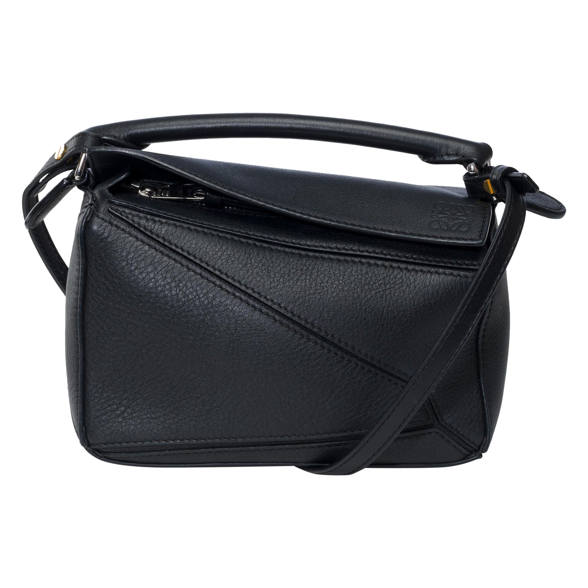 Very Chic Loewe Puzzle Mini 2 WAY handbag in black leather, SHW