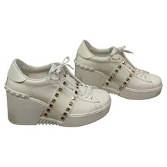 Valentino Garavani 11 ROCKSTUD Untitled white leather Shoes