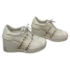 Valentino Garavani 11 ROCKSTUD Untitled white leather Shoes