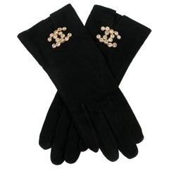 Chanel Black Suede Crystal CC Gloves  Extra Small