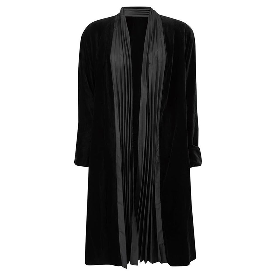 Louis Feraud Vintage Black Velvet Pleat Coat Size M For Sale