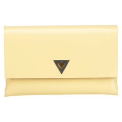 Gelbe Foldover-Clutch aus Kalbsleder von Bottega Veneta