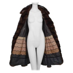 Revillon Paris Manteau Princesse en fourrure de vison Brown avec doublure Art Deco -S, 1950s