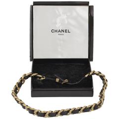 CHANEL Vintage Gold metal & Black Leather INTERWOVEN CHAIN BELT Size 70/28 5
