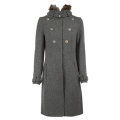 Brunello Cucinelli, manteau parka gris en cachemire bordé de fourrure, taille M