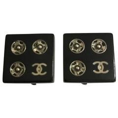 Chanel Fall 2003 Black Resin 'Tools of the Fashion Trade' Snap Earrings CC Logo 8