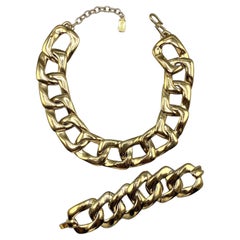 Conjunto de collar y pulsera de eslabones grandes de oro de los años 80 de Yves Saint Laurent