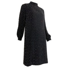 1960 Larry Aldrich Mini robe de cocktail en crêpe de soie noire recouverte de strass