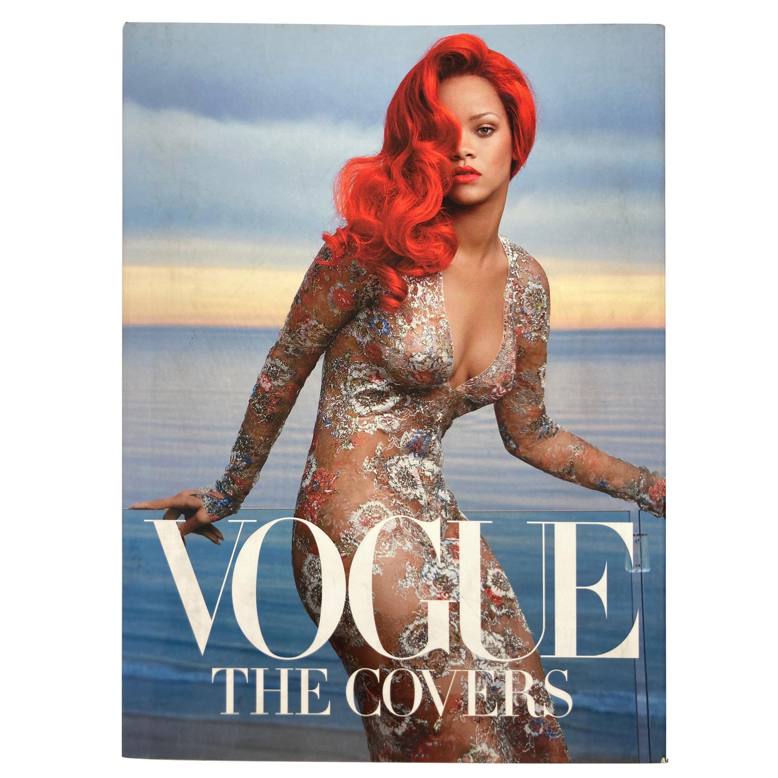 Vogue The Covers Hardcover Coffee Table Book (en anglais) en vente