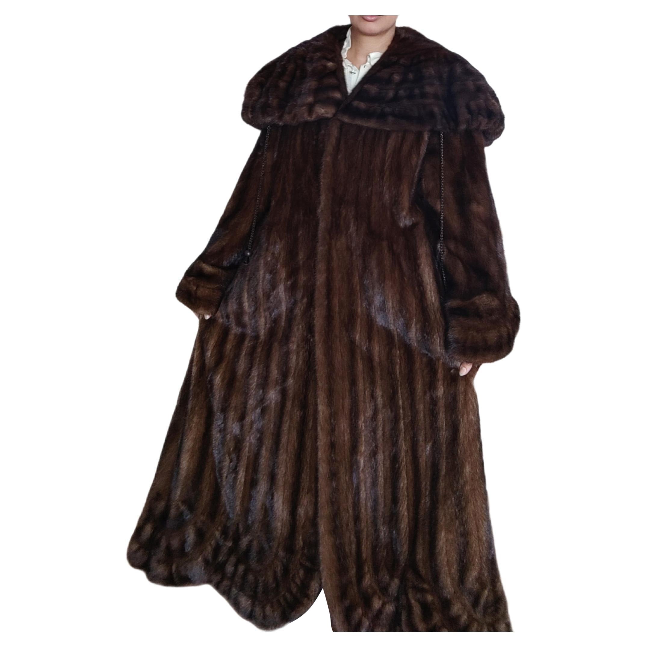Brand New Christian Dior Demi Buff Mink Fur Swing Coat (Size 24 2XL)) For Sale