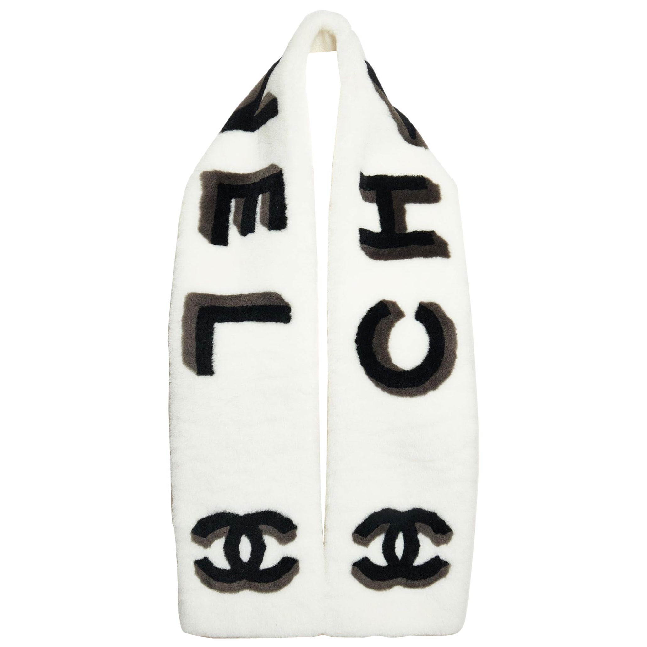 Chanel New White Sheepskin Three-Dimensional Letters Scarf
