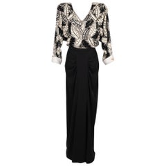 Set Valentino Couture composto da un top in taffetà ricamato con paillettes