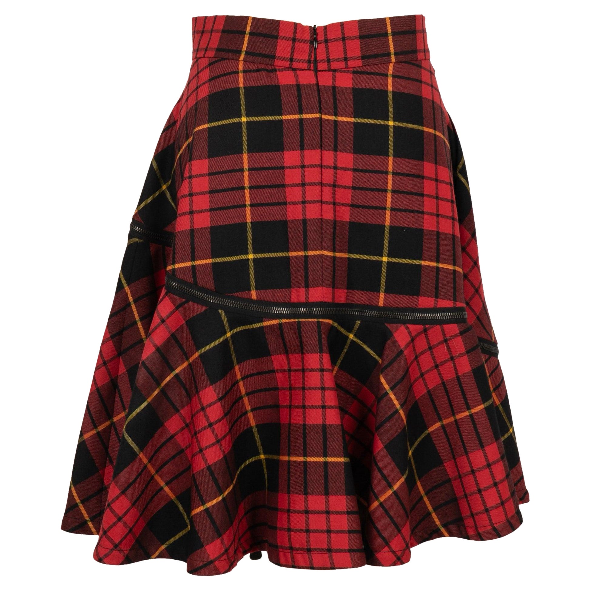 Alexander Mc Queen Red and Black Tone Tartan Skirt 40IT For Sale