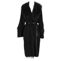 Manteau noir de Mugler bordé de fausse fourrure 40FR, années 2000