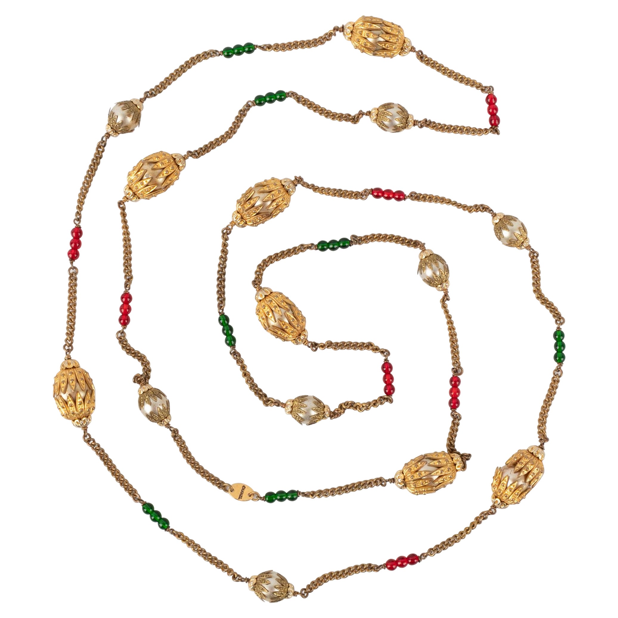 Chanel Halskette / Sautoir mit Glasperlen und Perlen im Kostüm Perlen