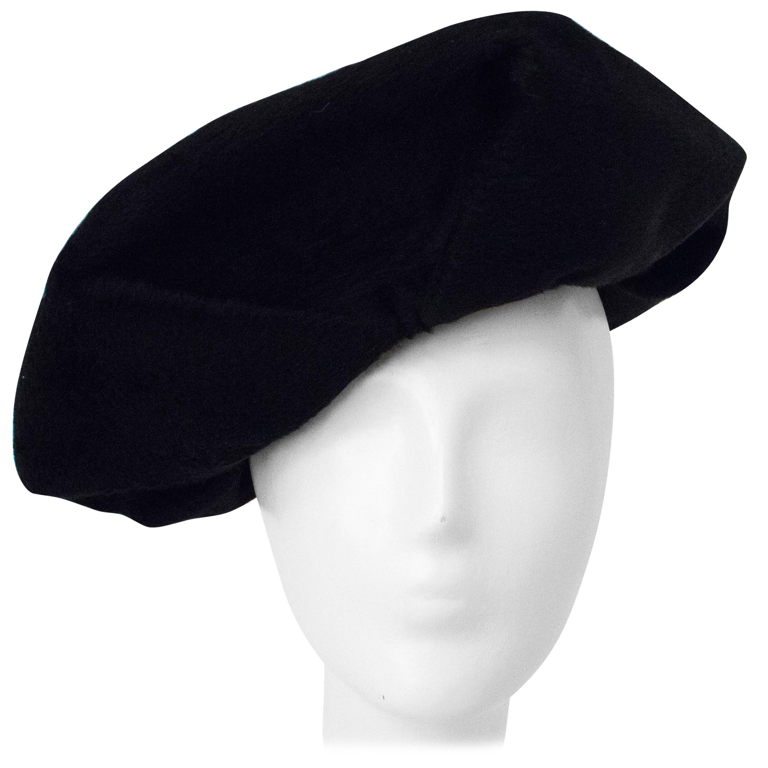 30s Hattie Carnegie Black Fur Felt Beret Style Hat