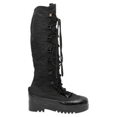 Stivali da neve Chanel neri con lacci al ginocchio taglia 40