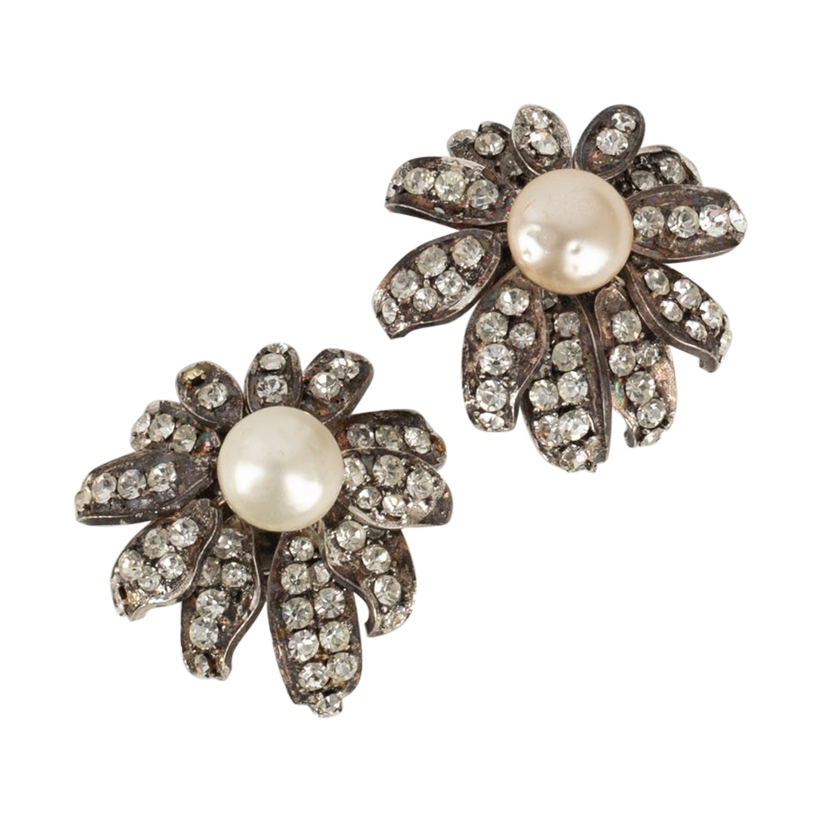 Chanel Camellia Silvery Metal Clip-on Earrings For Sale