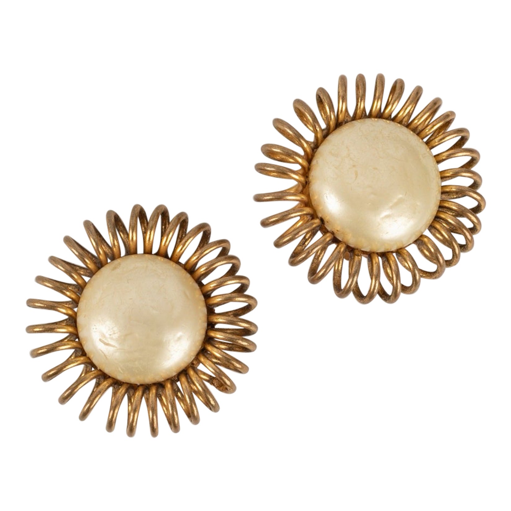 Chanel Golden Metal Clip-on Earrings Haute Couture For Sale