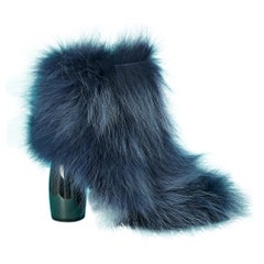 Blue furs boots with silver heels Strategia 