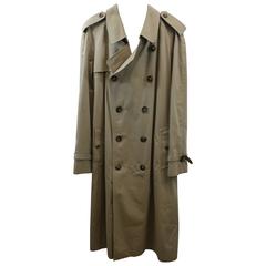 Used Burberry Mens Trench Coat. Size European 52