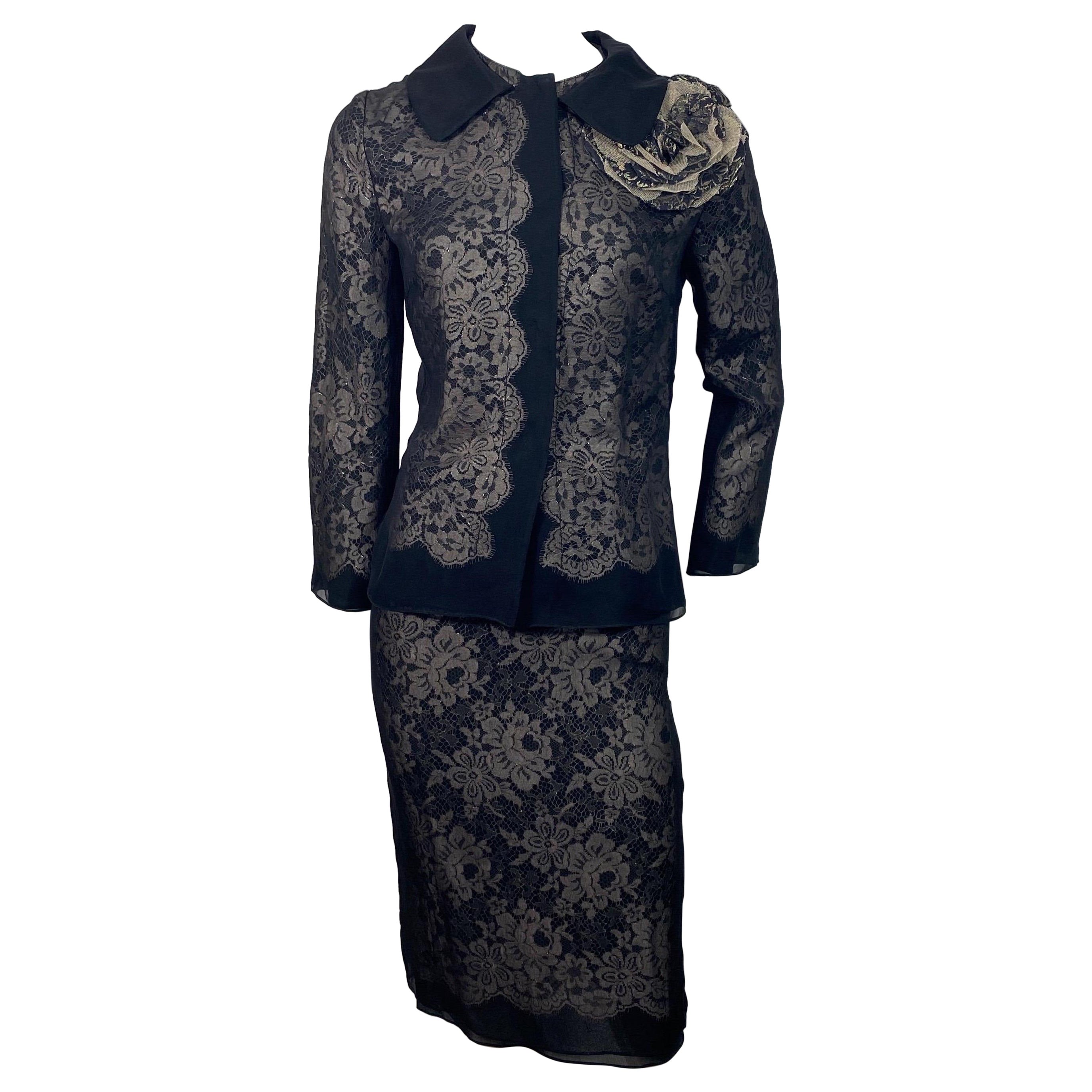 Dolce and Gabbana Black Silk and Gold Lace Skirt Suit - Size 40 For Sale