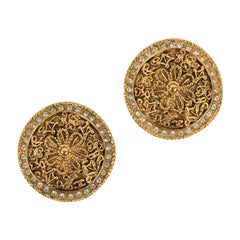 Retro Chanel Clip-on Golden Metal Earrings