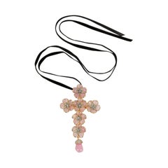 Augustine Glaspastell-Halskette/Brosche in Form eines Kreuzes