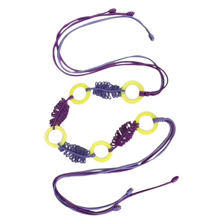 Yves Saint Laurent (Attribué à) Ceinture Passementerie violette en vente