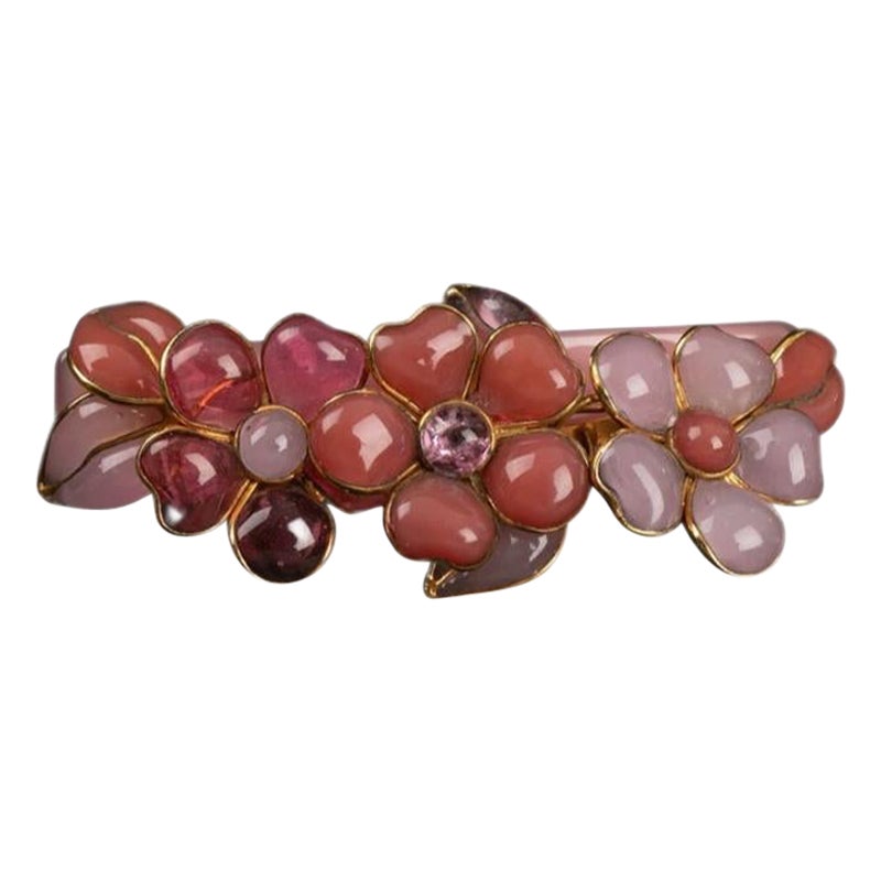 Barrette en métal doré et pâte de verre rose en vente