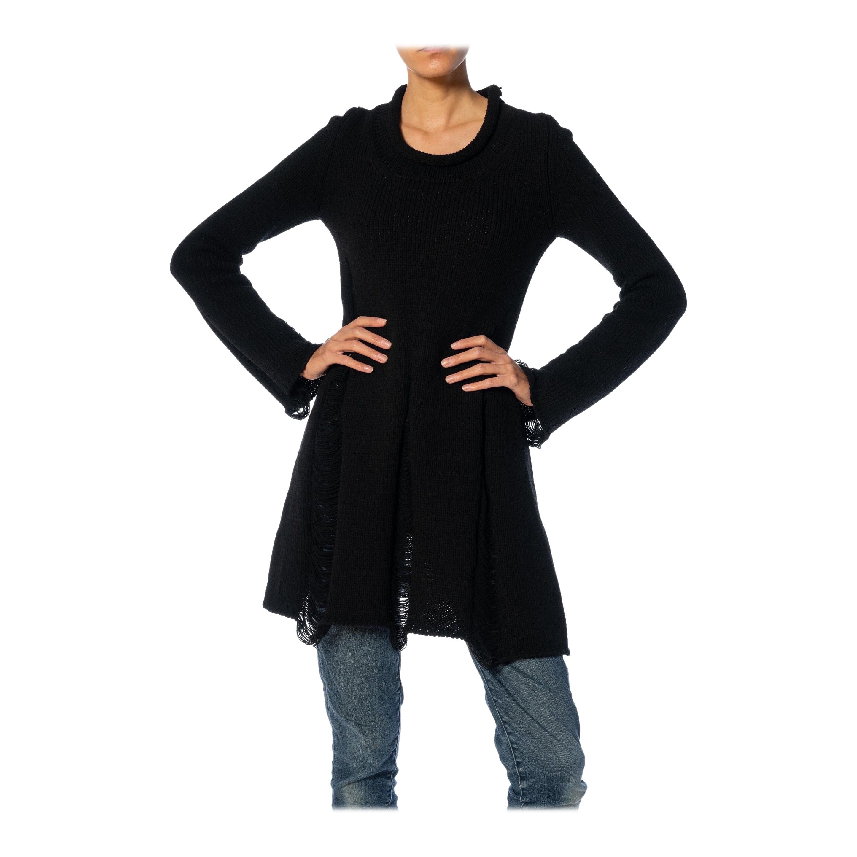 1990er LIMI Schwarzes Pulloverkleid aus Wolle und Poly-Strick im Distressed-Stil im Angebot