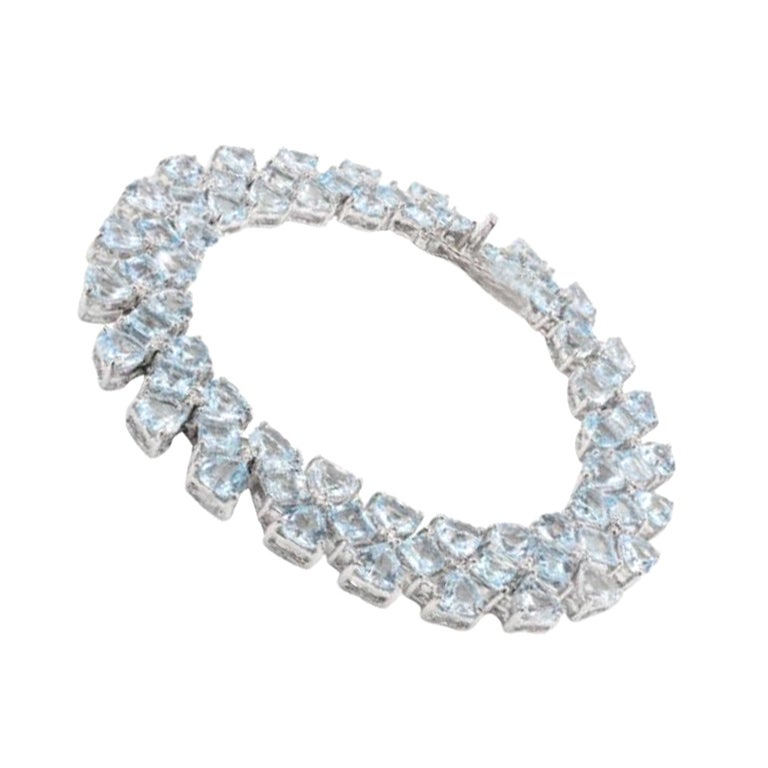 30.7 Carats Aquamarine Wide Bracelet Handcrafted in 925 Sterling Silver For Sale