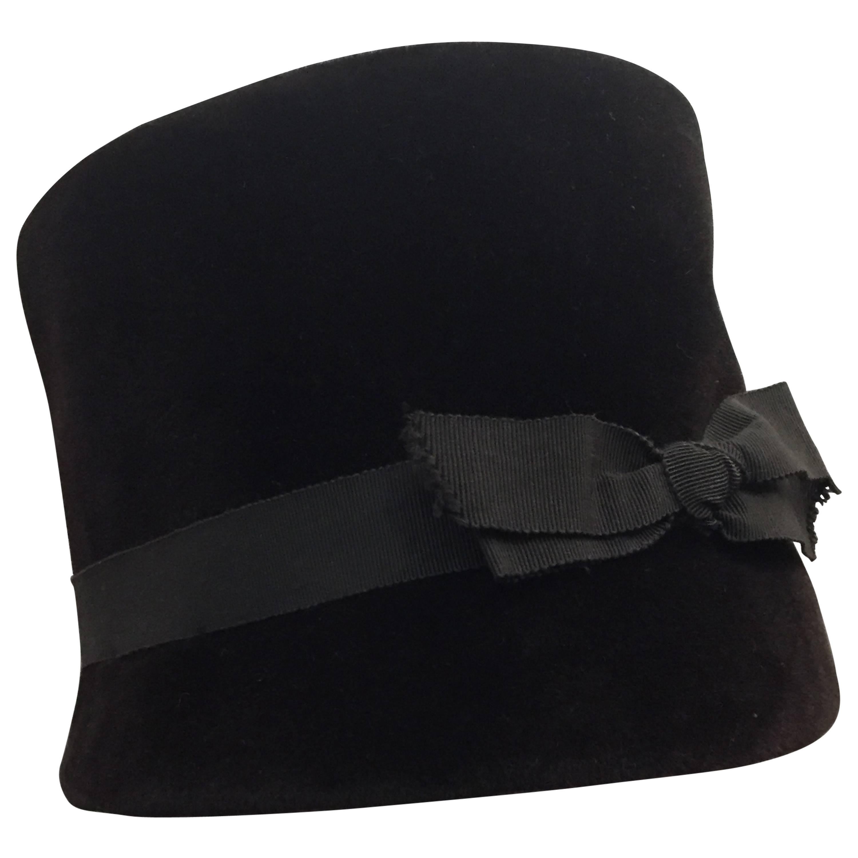 1960s Christian Dior Velvet Equestrian Style Hat W/ Bow 