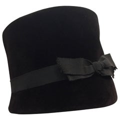 Vintage 1960s Christian Dior Velvet Equestrian Style Hat W/ Bow 