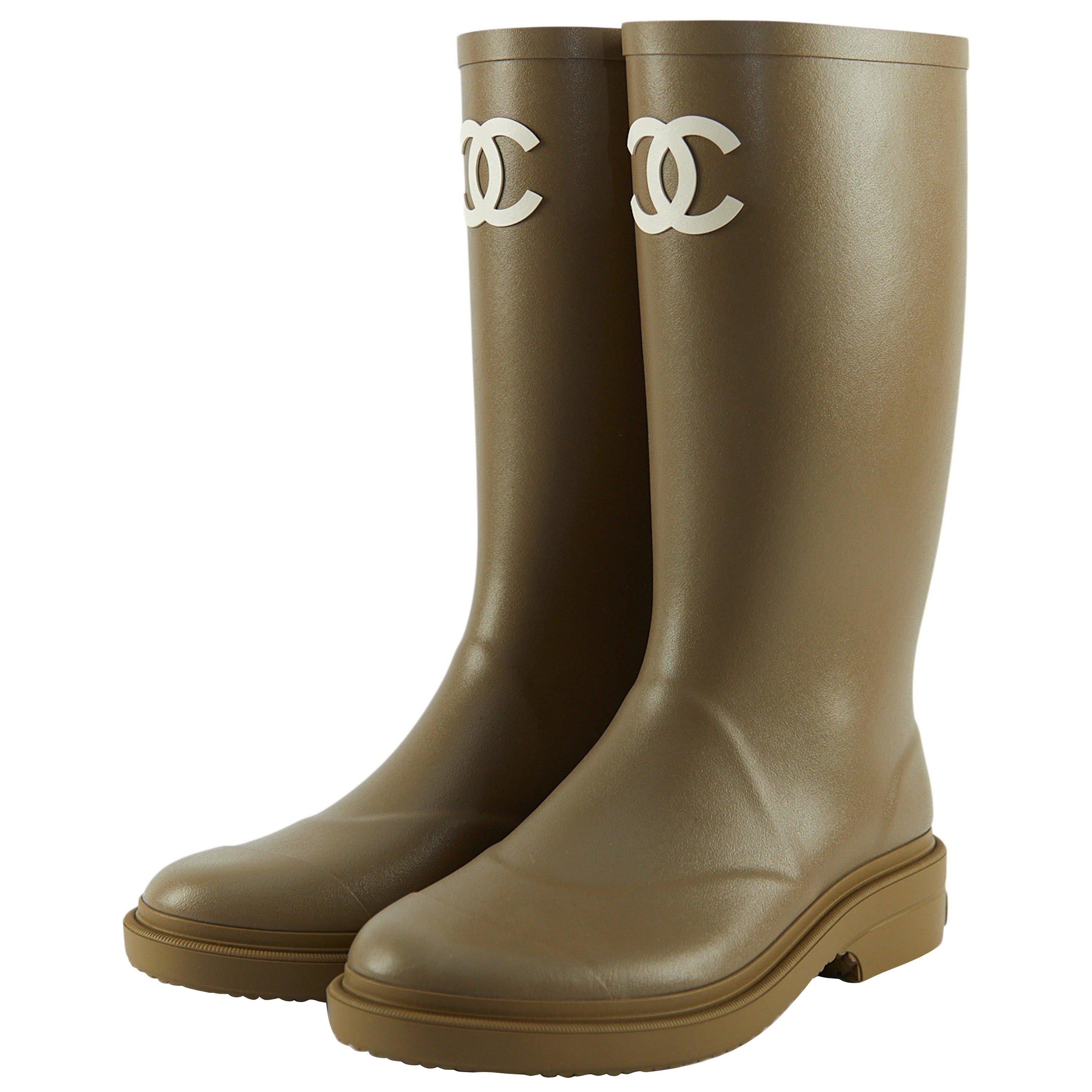 CHANEL WELLIES Khaki - Size 39 For Sale
