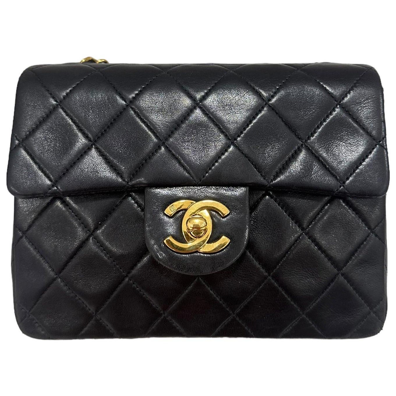 96’ Chanel Timeless Mini Flap Vintage Pelle Liscia Testa di Moro For Sale